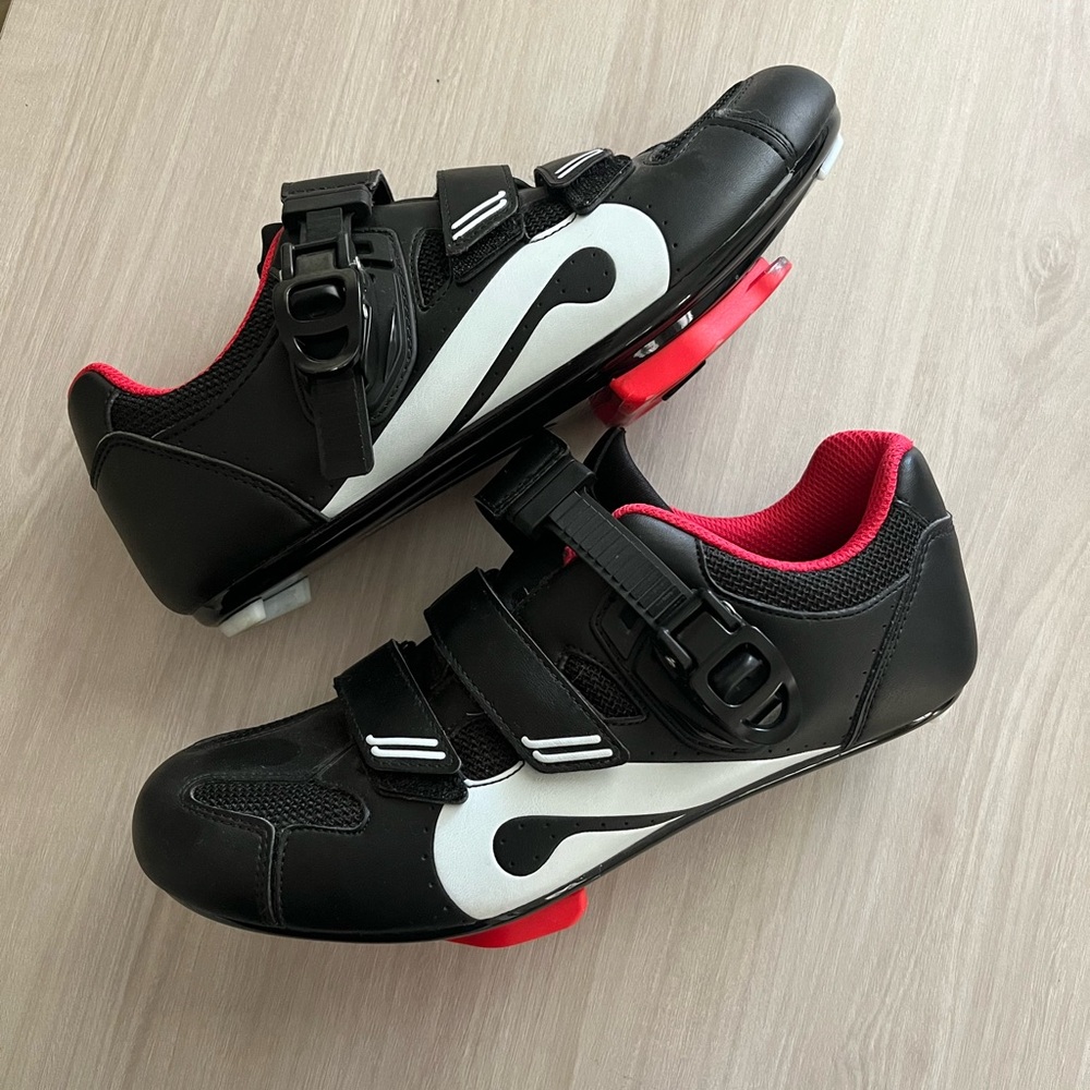 Peloton Cycling Shoes Size 39